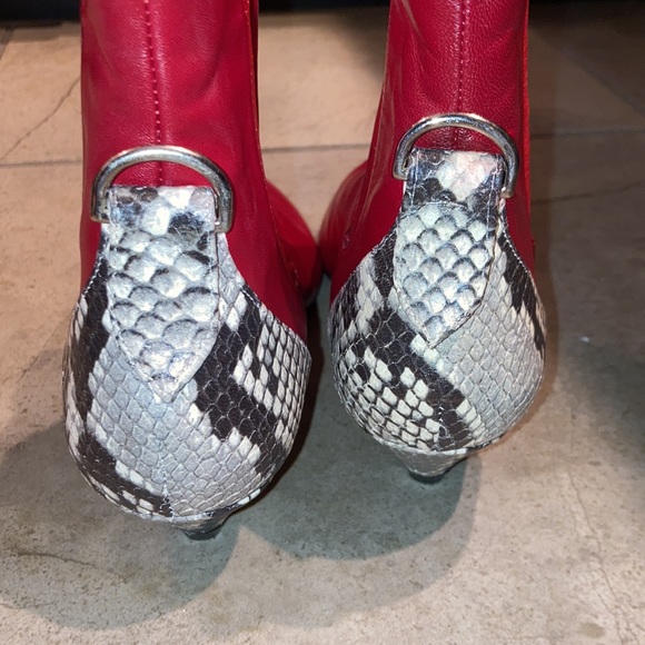 Diane B Fabulous Red Ankle Boots Size 36 - Picture 6 of 9